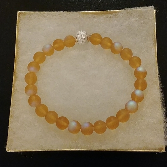 Topaz Gold Matte Aurora Bracelet - Picture 4 of 8